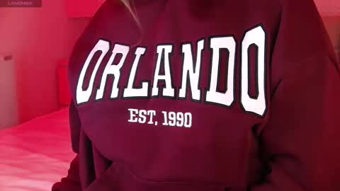 Snapshot of vanessa_muse chatting on February 9, 7:34 am Kit online show from February 9, 7:34 am