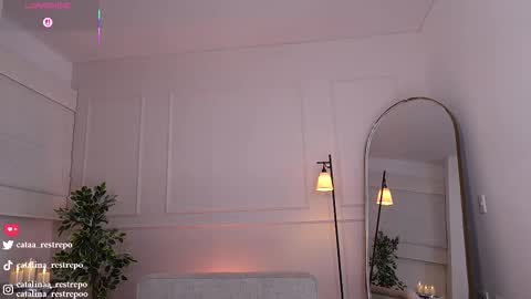 vanessa sexxy online show from March 29, 2:00 am