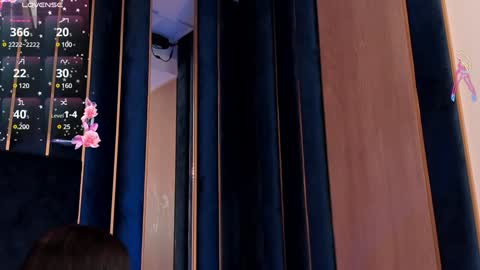 Vanessa Diamond online show from January 14, 7:27 am