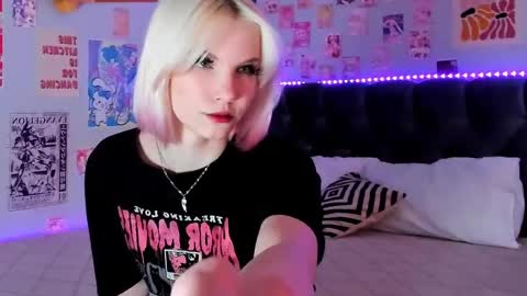 Vanessa online show from April 12, 2:44 pm