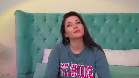 Vanessa online show from June 29, 6:08 pm