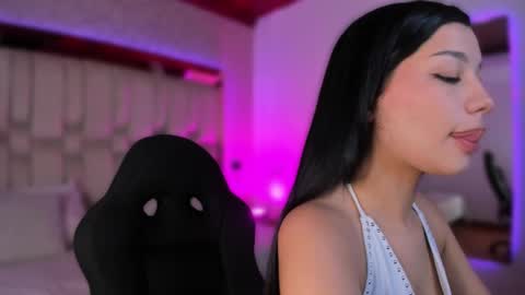 Snapshot of vanessaduval chatting on October 13, 3:50 am vanessaduval online show from October 13, 3:50 am