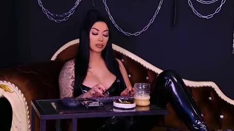 Miss Vanessa online show from March 11, 8:59 pm