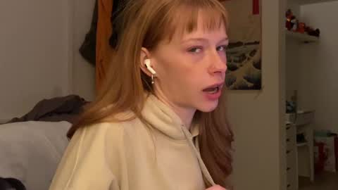 Vanessa  online show from December 4, 5:38 am