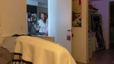 Vanessa  online show from January 3, 5:31 pm