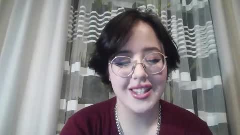Snapshot of vanessashadow chatting on October 19, 3:12 pm vanessashadow online show from October 19, 3:12 pm
