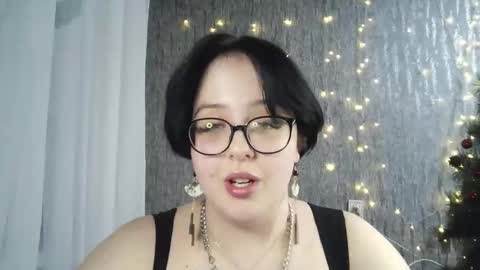 vanessashadow online show from February 9, 7:07 pm