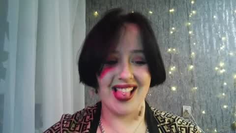 vanessashadow online show from April 2, 9:34 pm