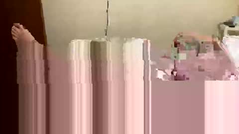 vanili_ online show from December 4, 11:52 am