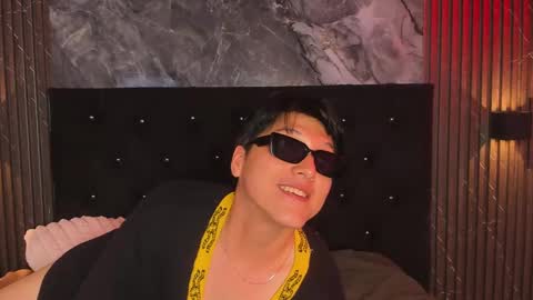 vanilla_hot_ online show from February 12, 4:44 pm