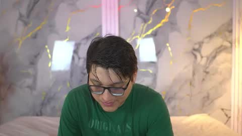 vanilla_hot_ online show from October 28, 1:36 pm