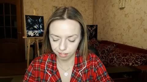 VanillaMuffin online show from February 5, 7:18 am