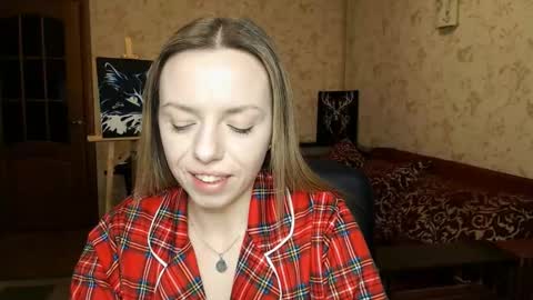 VanillaMuffin online show from February 7, 7:07 am