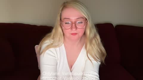 vanillapuddingpie online show from December 6, 12:56 am