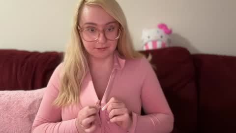 vanillapuddingpie online show from January 27, 12:54 am