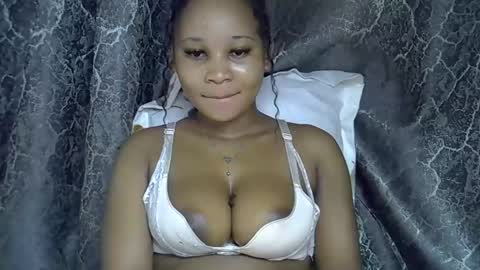 vanillavenus online show from January 13, 9:47 am