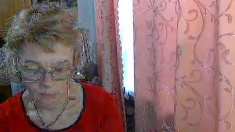 Vanillaxcreamy online show from February 7, 8:07 am
