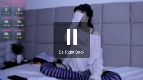 Snapshot of vannellope_96 chatting on February 25, 7:45 pm vannellope_96 online show from February 25, 7:45 pm