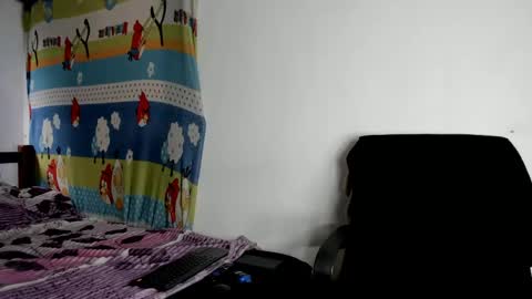 Snapshot of vannellope_vladimir chatting on May 14, 3:52 pm vannellope_vladimir online show from May 14, 3:52 pm