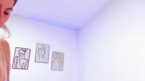 Snapshot of vannhesa chatting on March 4, 11:29 am Vannhesa online show from March 4, 11:29 am