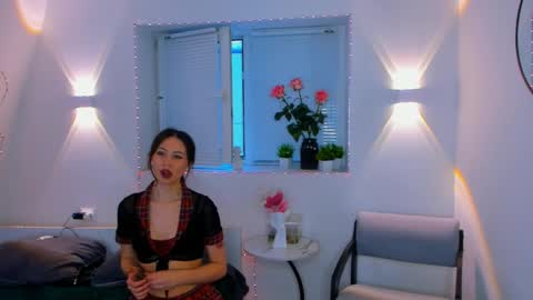 Snapshot of vannibellee chatting on April 9, 9:15 am Vanessa online show from April 9, 9:15 am