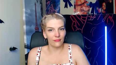 Vanessa online show from May 22, 3:28 pm