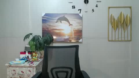 Snapshot of vanxxx2005 chatting on December 15, 9:20 pm vanxxx2005 online show from December 15, 9:20 pm