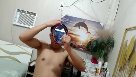 Snapshot of vanxxx2005 chatting on March 9, 10:41 pm vanxxx2005 online show from March 9, 10:41 pm