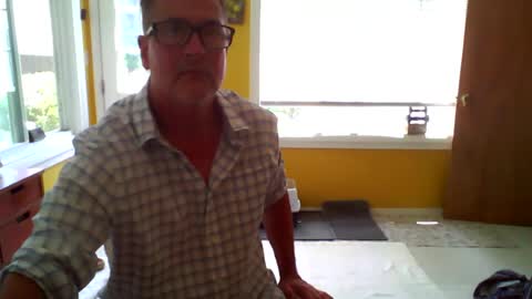 varaggo online show from June 6, 6:12 pm