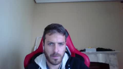 Snapshot of vascorro20 chatting on December 4, 3:10 pm vascorro20 online show from December 4, 3:10 pm