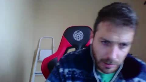 Snapshot of vascorro20 chatting on December 5, 10:33 am vascorro20 online show from December 5, 10:33 am