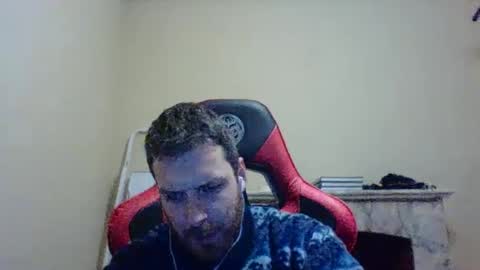 Snapshot of vascorro20 chatting on December 9, 7:07 pm vascorro20 online show from December 9, 7:07 pm