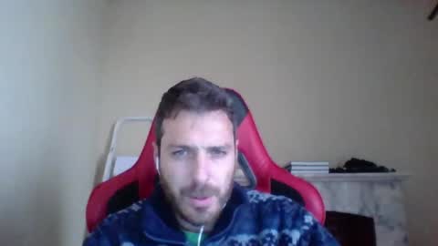 Snapshot of vascorro20 chatting on December 10, 11:00 am vascorro20 online show from December 10, 11:00 am