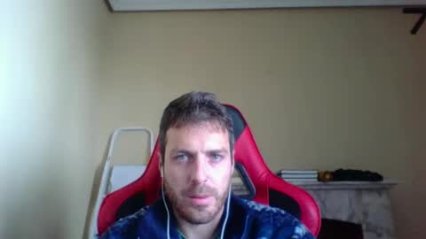 Snapshot of vascorro20 chatting on December 17, 11:49 am vascorro20 online show from December 17, 11:49 am