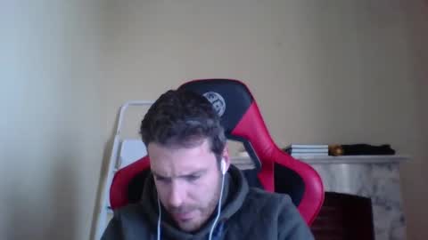 Snapshot of vascorro20 chatting on December 18, 3:22 pm vascorro20 online show from December 18, 3:22 pm