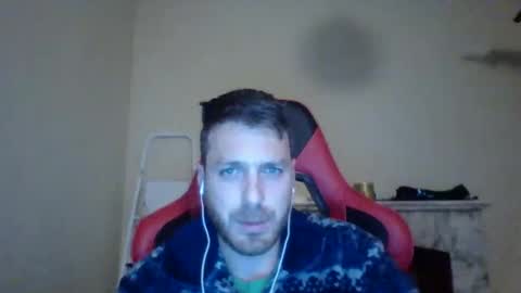 Snapshot of vascorro20 chatting on January 2, 12:34 am vascorro20 online show from January 2, 12:34 am