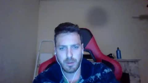 Snapshot of vascorro20 chatting on January 6, 11:31 pm vascorro20 online show from January 6, 11:31 pm