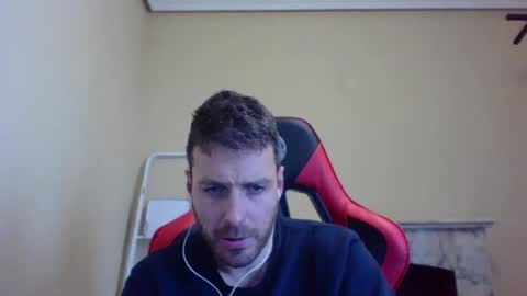 Snapshot of vascorro20 chatting on February 12, 2:32 pm vascorro20 online show from February 12, 2:32 pm