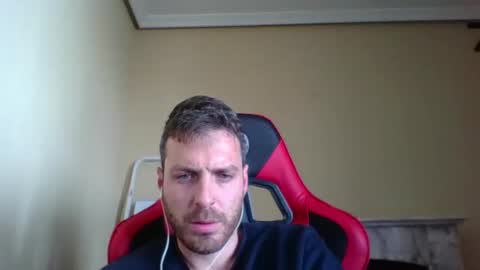 Snapshot of vascorro20 chatting on February 15, 11:39 am vascorro20 online show from February 15, 11:39 am