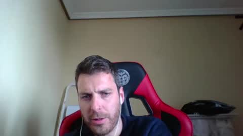 Snapshot of vascorro20 chatting on March 5, 9:05 am vascorro20 online show from March 5, 9:05 am