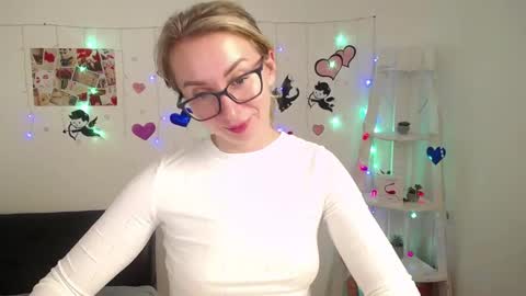 Snapshot of vasilisasii chatting on January 18, 12:36 pm Vasilisa online show from January 18, 12:36 pm