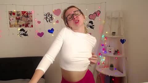 Snapshot of vasilisasii chatting on January 18, 4:10 pm Vasilisa online show from January 18, 4:10 pm