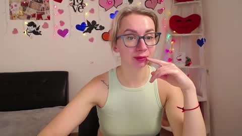 Snapshot of vasilisasii chatting on February 3, 6:24 am Vasilisa online show from February 3, 6:24 am