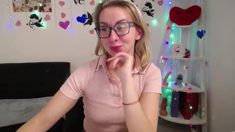 Snapshot of vasilisasii chatting on February 5, 12:27 pm Vasilisa online show from February 5, 12:27 pm