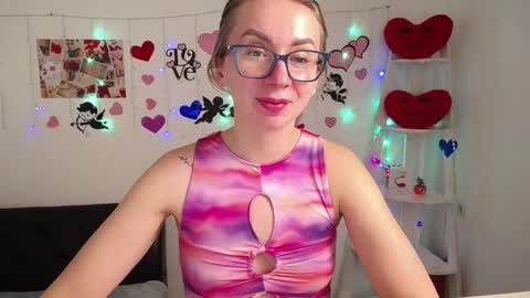 Snapshot of vasilisasii chatting on February 15, 4:12 pm Vasilisa online show from February 15, 4:12 pm