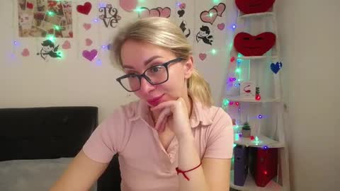 Snapshot of vasilisasii chatting on February 19, 6:22 am Vasilisa online show from February 19, 6:22 am