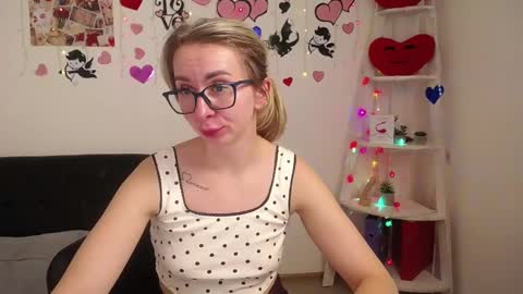 Snapshot of vasilisasii chatting on February 24, 9:10 am Vasilisa online show from February 24, 9:10 am