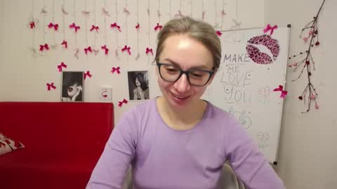 Snapshot of vasilisasii chatting on February 23, 6:11 am Vasilisa online show from February 23, 6:11 am