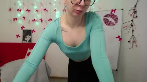 Snapshot of vasilisasii chatting on March 1, 6:15 am Vasilisa online show from March 1, 6:15 am