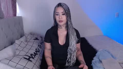 Vayolett Bass online show from March 8, 8:35 pm